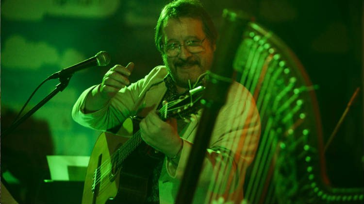 Contratar a Enrique Llopis