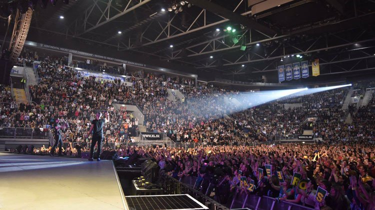 Contratar a Eros Ramazzotti