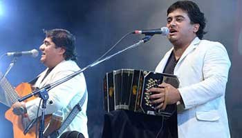 Contratar a La Copla