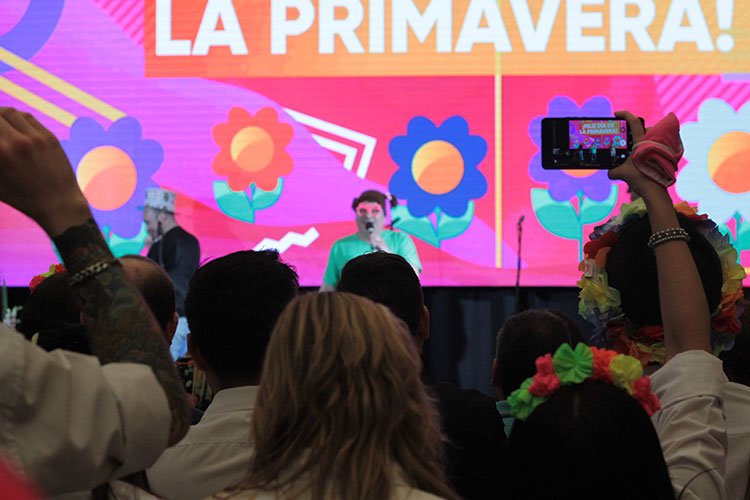 Contratar Humoristas - Yayo, Pichu, Los Rebos, Pachu Peña, Peligro Sin Codificar