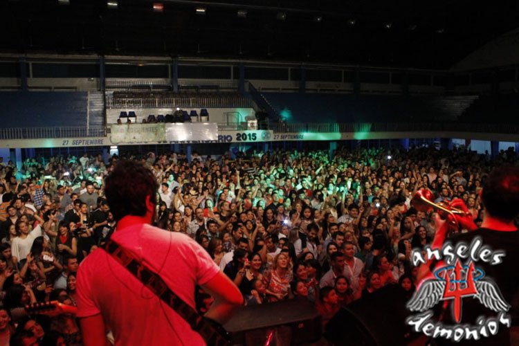 Los Totora en el Club de Regatas Corrientes