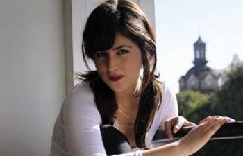 Contratar a Marcela Ceballos