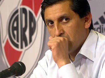 Contratacion de Ramon Diaz Contratar a Ramon Diaz