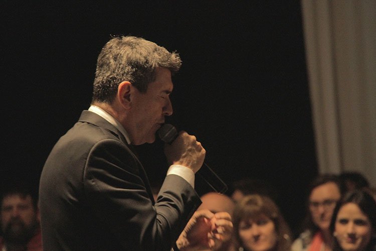 Contratar a Miguel Ángel Cherutti
