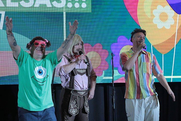 Contratar Humoristas - Yayo, Pichu, Los Rebos, Pachu Peña, Peligro Sin Codificar