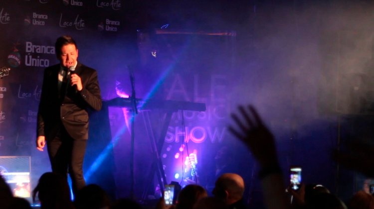 contratar a ale music show
