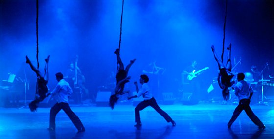 show de danza aerea