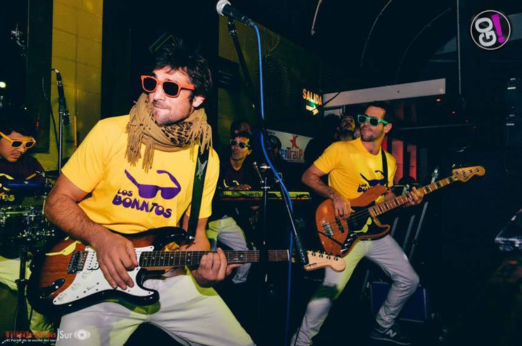 Los Bonnitos, show en Go Disco