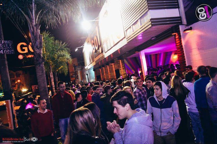 Los Bonnitos, show en Go Disco