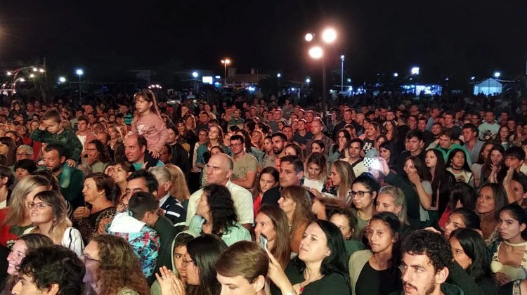 Contratar a Los totora