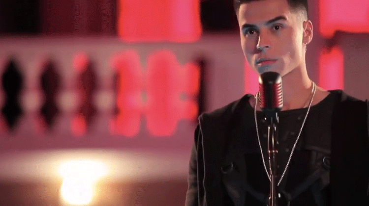 Contratar a Reykon