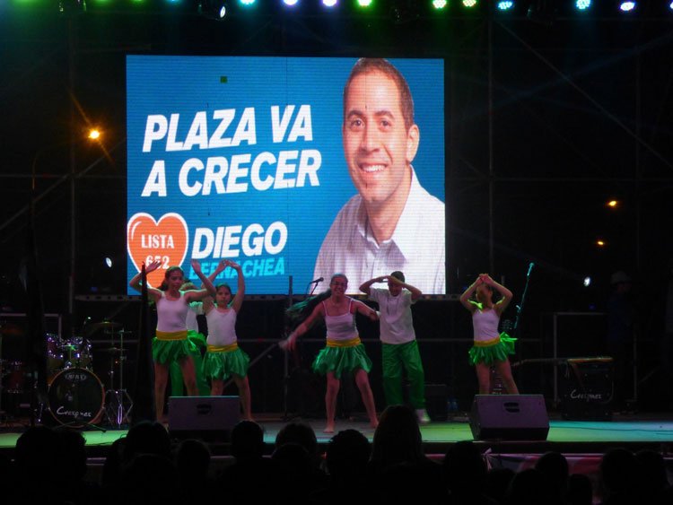 Rombai en los festejos por el mes de los Jóvenes, Chaco