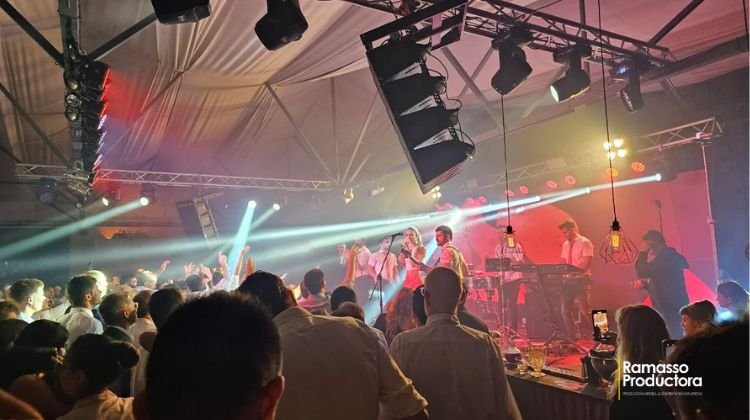 Agapornis evento social en Uruguay