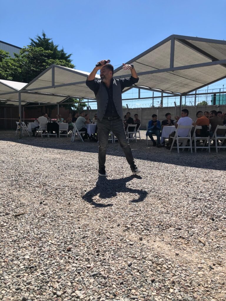 Chiqui Abecasis en el almuerzo de fin de año de De Guedikian Impresores S.A.