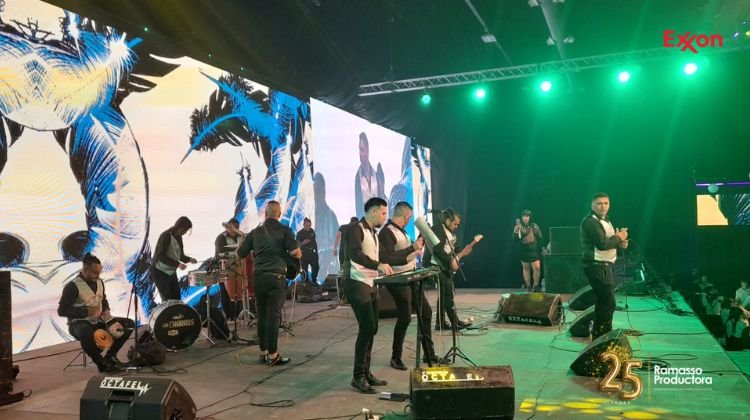 Los Charros, fiesta de fin de año en La Rural