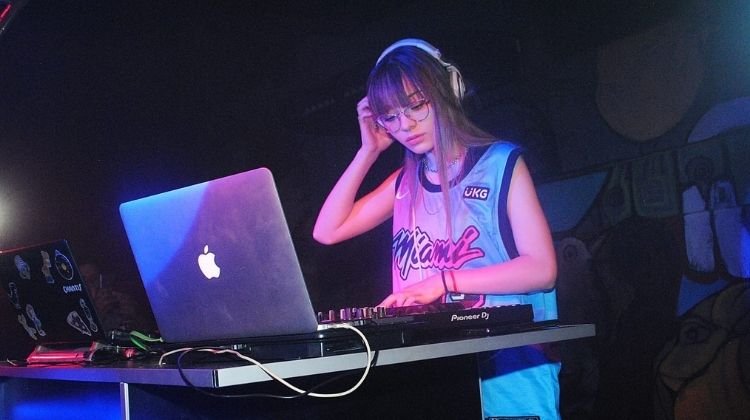 contratar a dj sol
