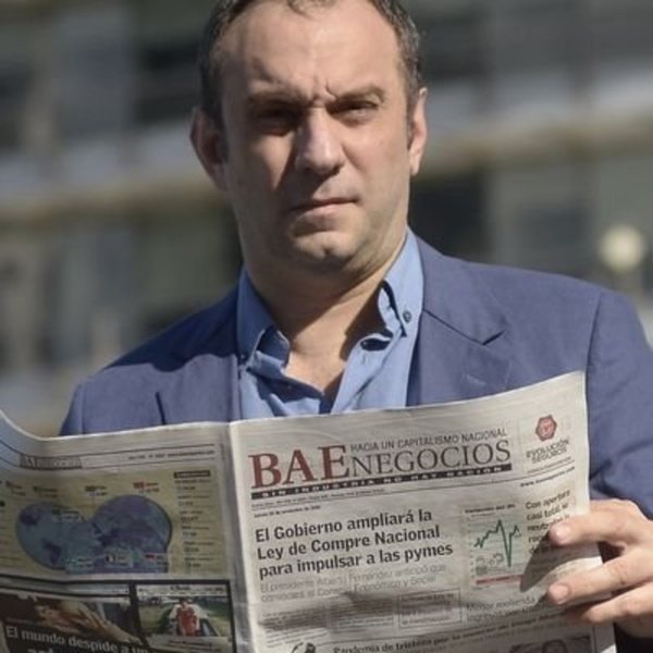Contratar a Ernesto Hadida
