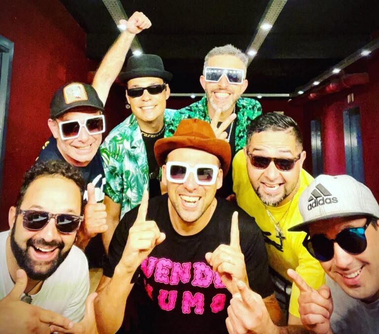Los Tulipanes