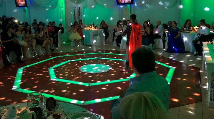 Nazareno en cumple de 15, Isidro Casanova