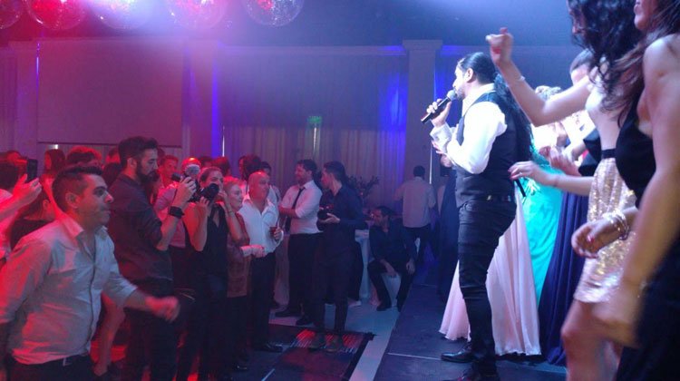 Ariel Puchetta y La Otra Dimension en casamiento