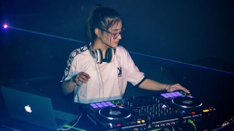 contratar a dj sol
