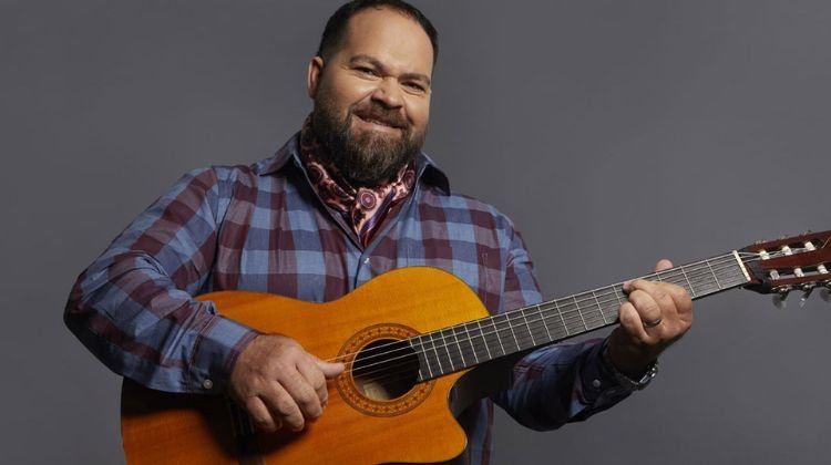 contratar a juan fuentes