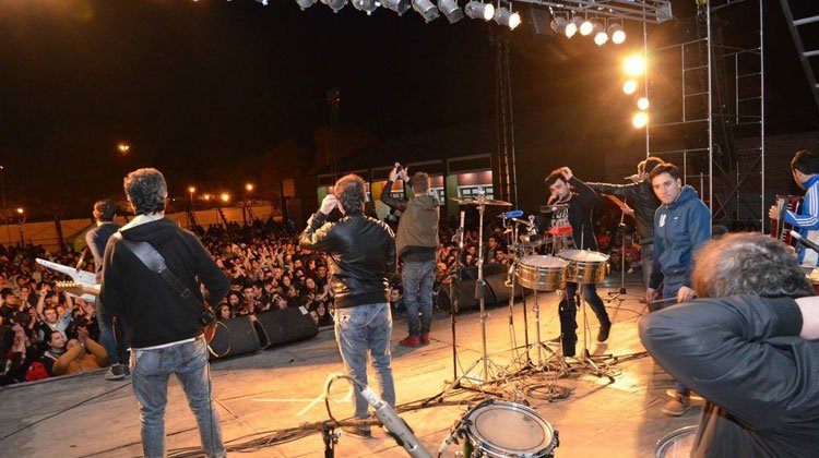 Los Totora en Estudiantina 2015, Pampa del Indio
