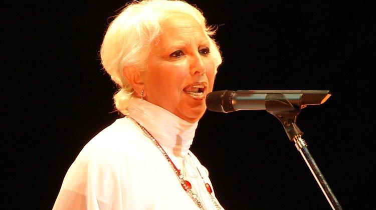 Contratación Susana Rinaldi