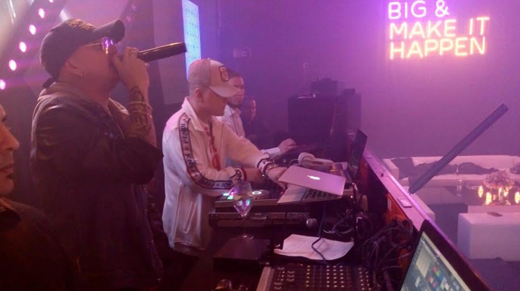 Dj Alex, Pablo Agustin, Los Rebos y Cumbia Papal en evento social.