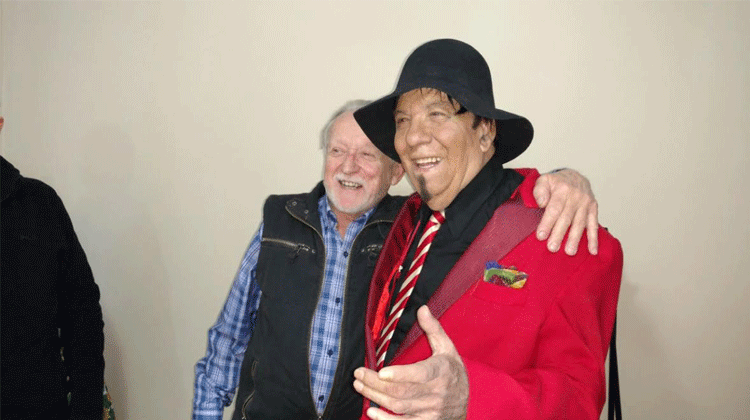 Jorge Corona en cumpleaños de 74
