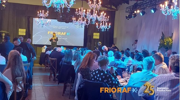 60° Aniversario de Frío Raf con Eber Ludueña