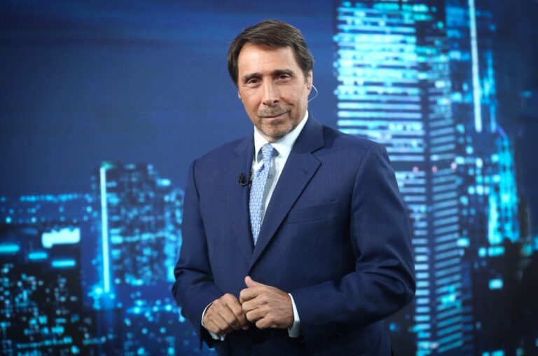 Contratar a Eduardo Feinmann