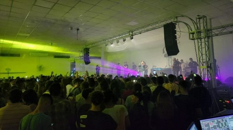 Fiesta de la juventud en Entre Ríos con El Dipy