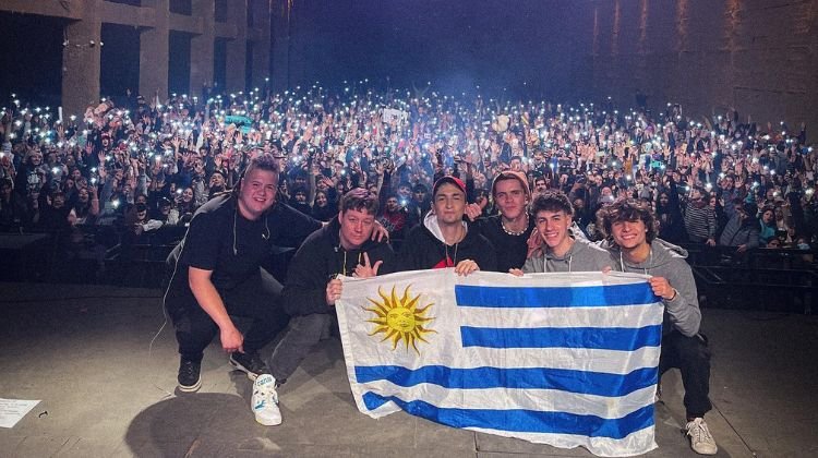 Robleis y Estani en Uruguay