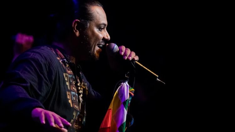 contratar a indio lucio rojas