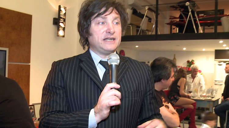 Contratar a Javier Milei
